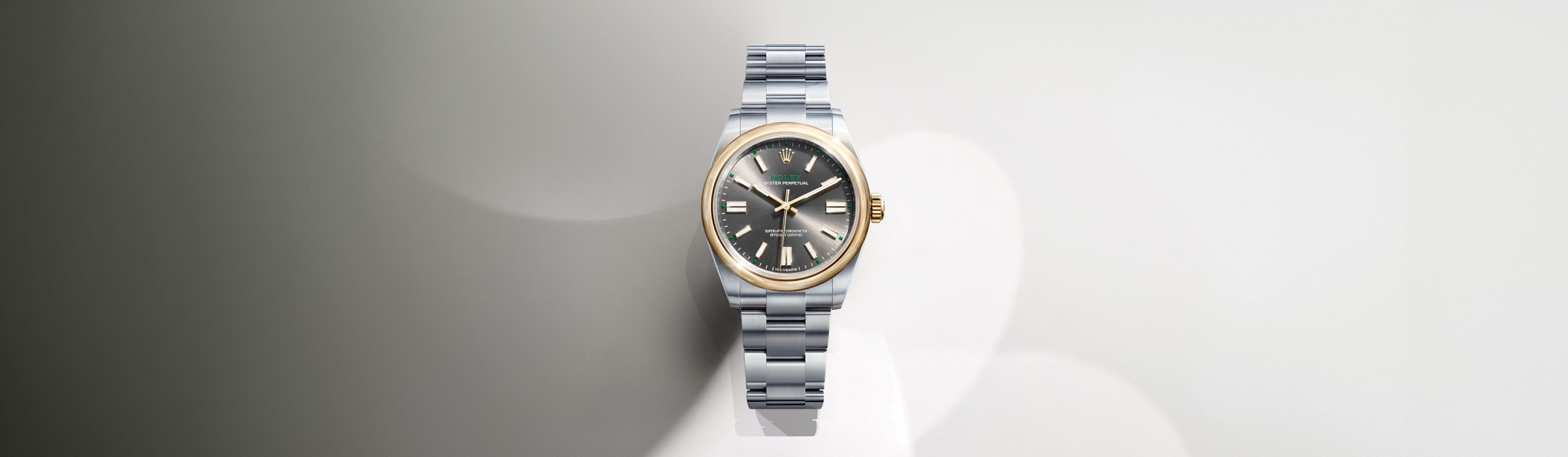Rolex oyster perpetual cover m134303 0001 landscape