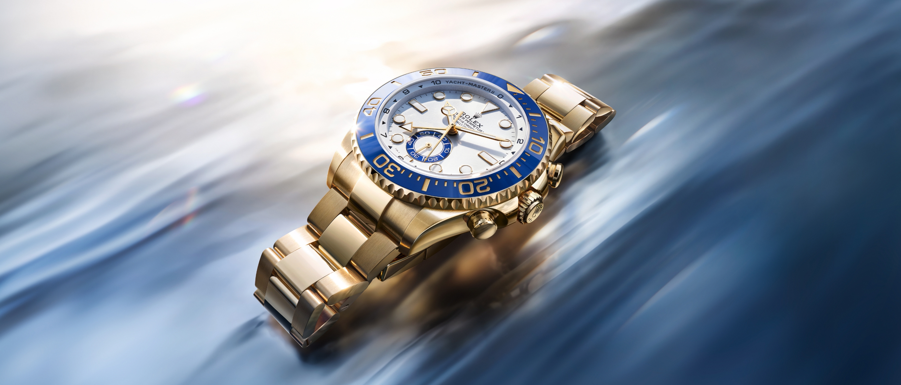Rolex yacht master II yellow gold ambiance m126688 0001 landscape